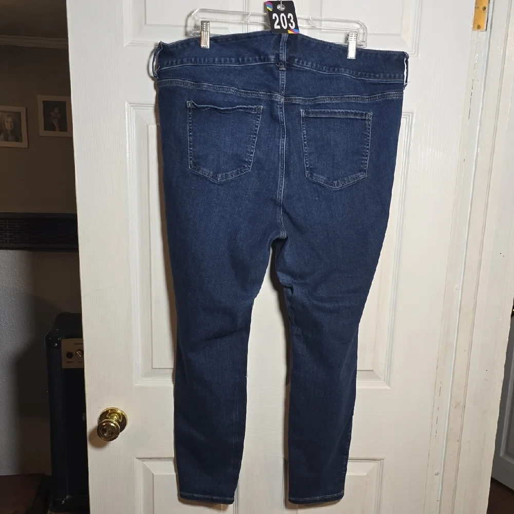 203 Torrid 20 20R Dark Blue Distressed Ankle Jeans